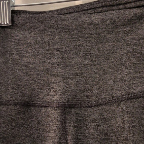 Yogalicious Athletic Wear - Picture 4 of 9